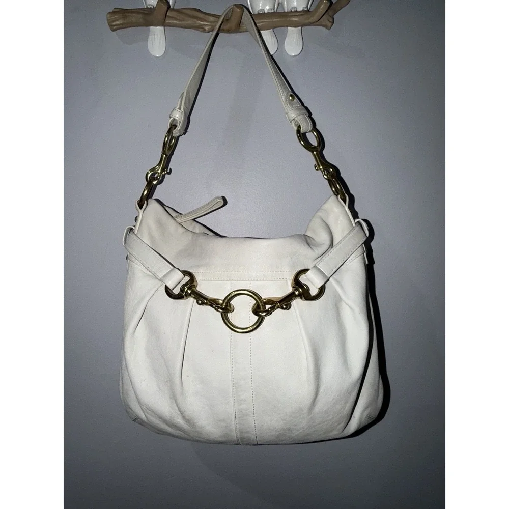 COACH Hampton White, Hobo Bag With Gold Hardware Tone Purse Shoulder Bag‎ 8B15 F